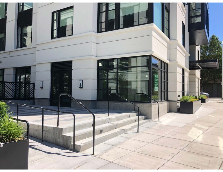 More Photos Of 518 NE 20th Ave, Portland Apartments For Lease