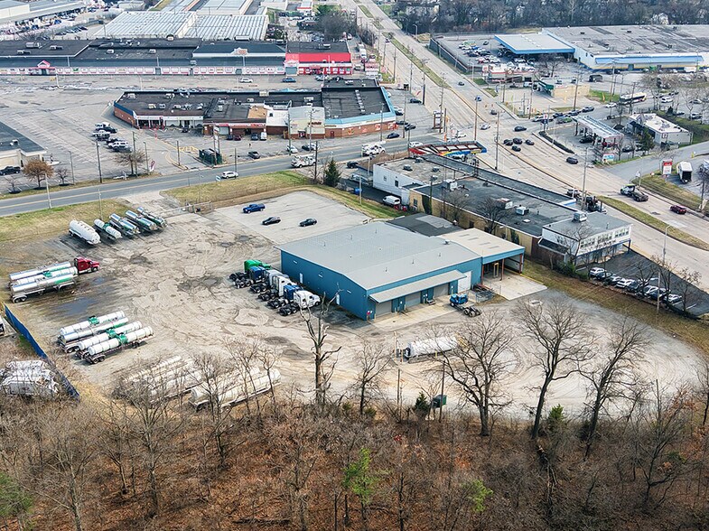 More Photos Of 3300 Annapolis Rd, Baltimore Warehouse For Lease