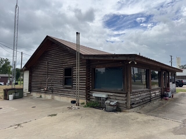 More Photos Of 106 E Highway 87, Smiley Service Station For Sale