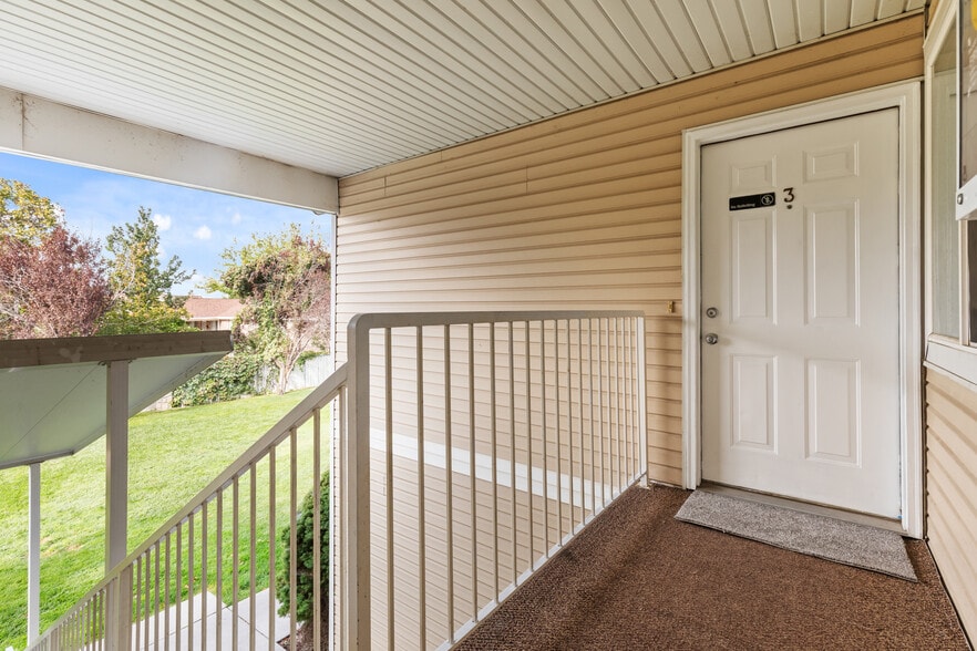 More Photos Of 221 E Fort Union Blvd, Midvale Apartments For Sale