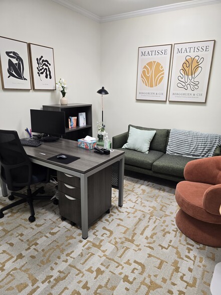 More Photos Of 110 Samaritan Dr, Cumming Medical For Sale