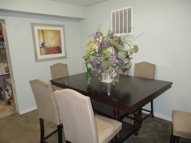 More Photos Of 2024 N Maplewood Ave, Tulsa Religious Facility For Sale