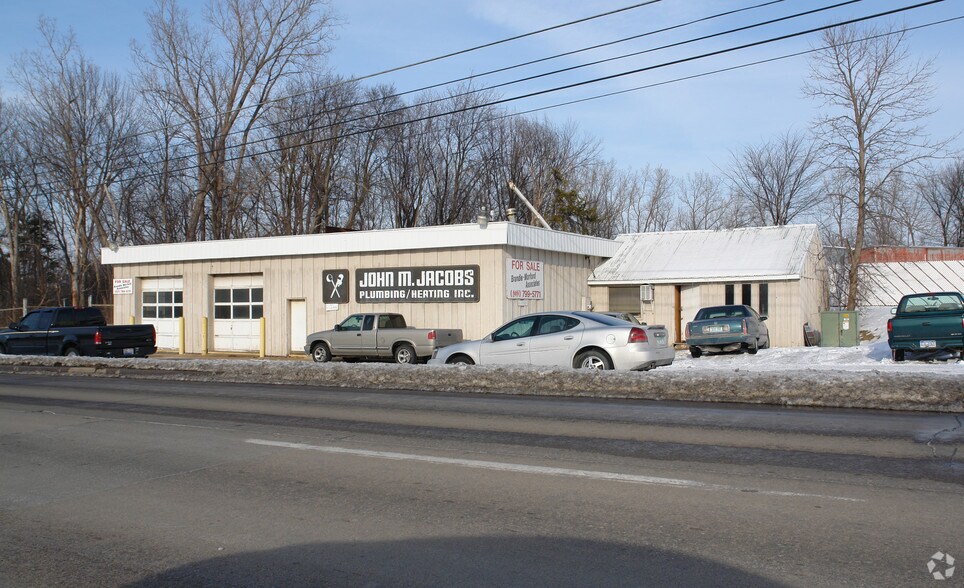 Primary Photo Of 8130 Midland Rd, Freeland Warehouse For Sale