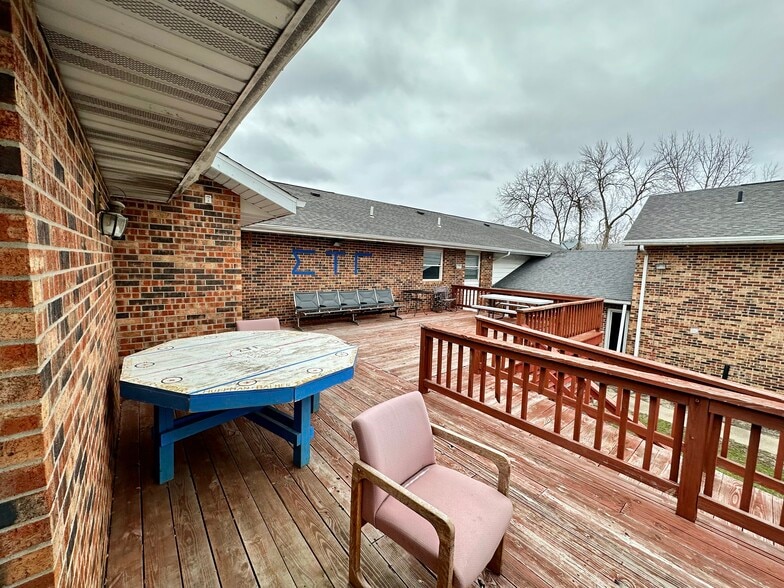 More Photos Of 1001 S Davis St, Kirksville Sorority Fraternity House For Sale