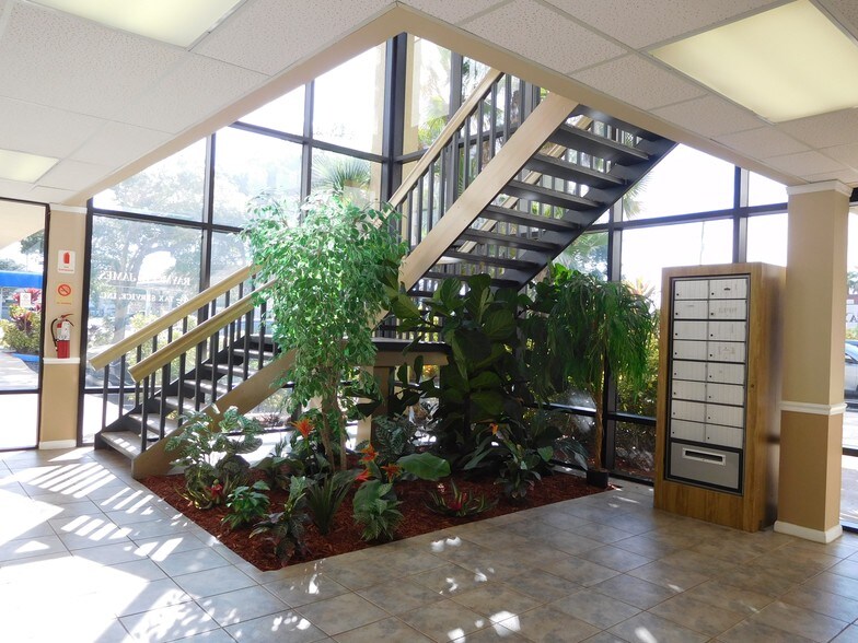 More Photos Of 2196 Main St, Dunedin Office For Lease