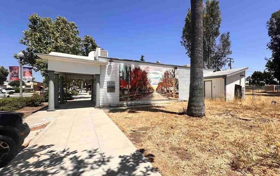 More Photos Of 24770 Washington Ave, Murrieta Restaurant For Sale