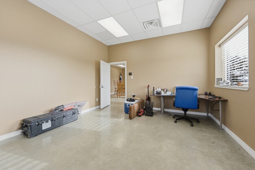 More Photos Of 8826 Gauge Dr, College Station Industrial For Sale