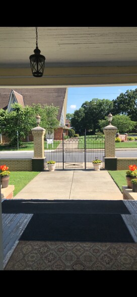 More Photos Of 301 E Windsor St, Monroe Office Residential For Sale