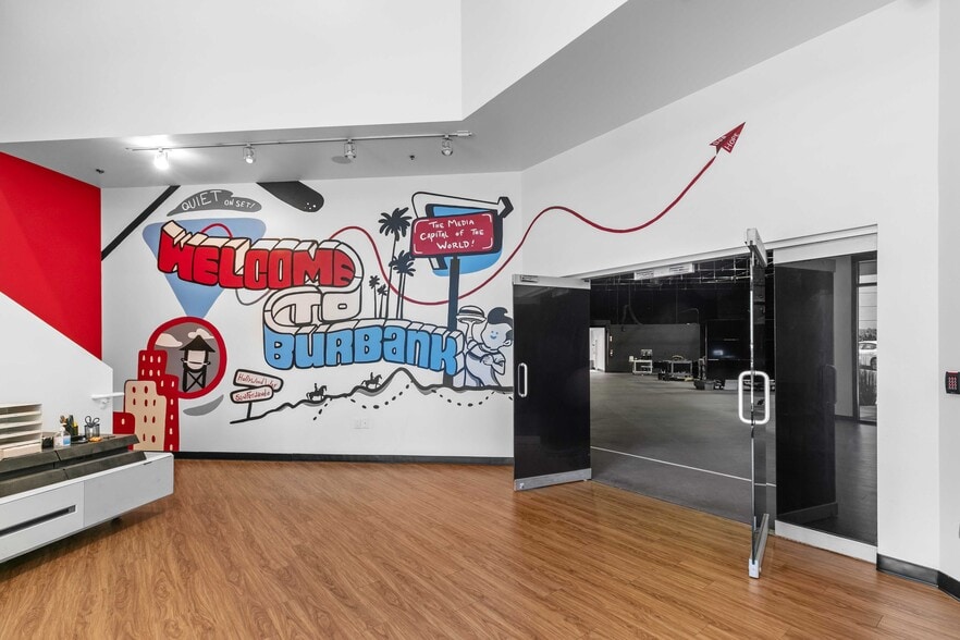 More Photos Of 2850 Ontario St, Burbank Warehouse For Lease