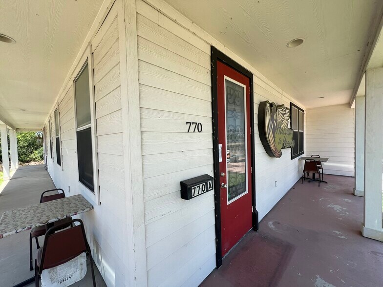 More Photos Of 770 Marina Bay Dr, Clear Lake Shores Freestanding For Sale