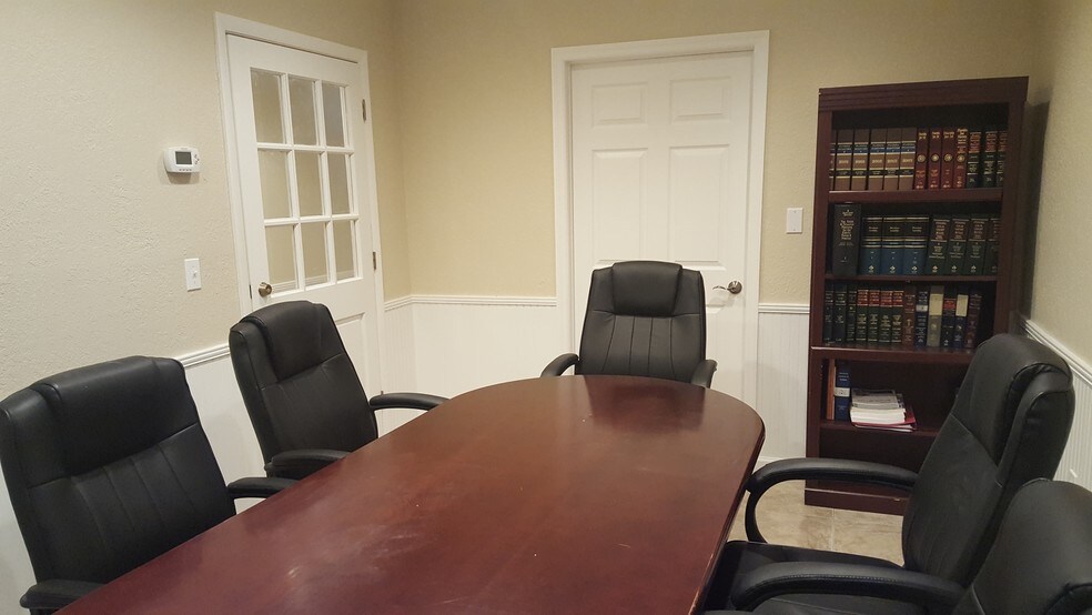 More Photos Of 6232 Madison St, New Port Richey Office For Sale