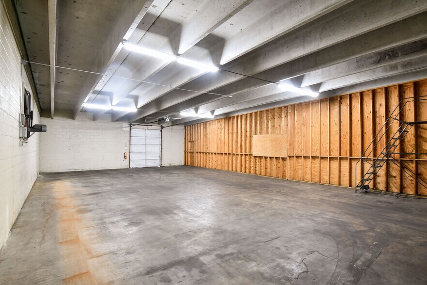 More Photos Of 124 N Charleston St, Blacksburg Warehouse For Sale