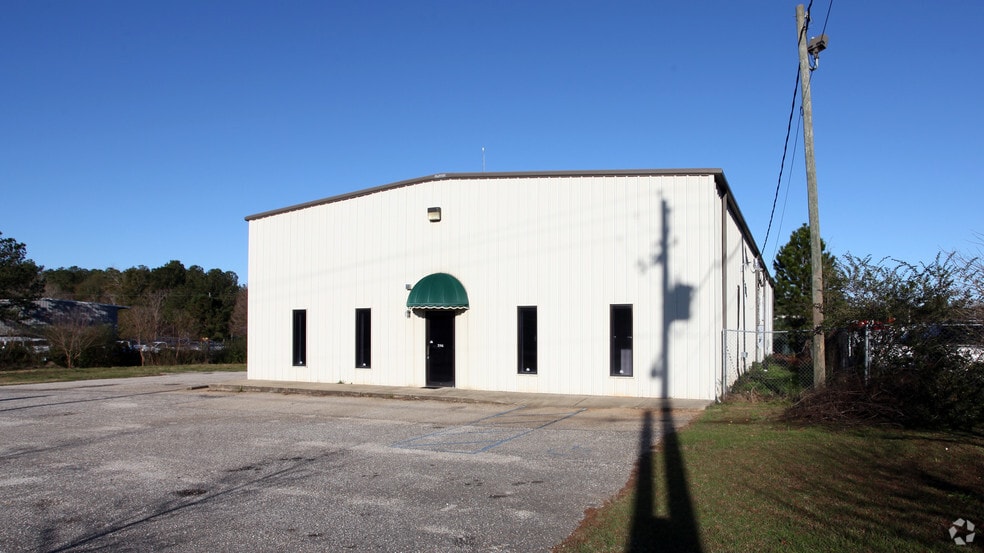 More Photos Of 3766 Halls Mill Rd, Mobile Service For Lease