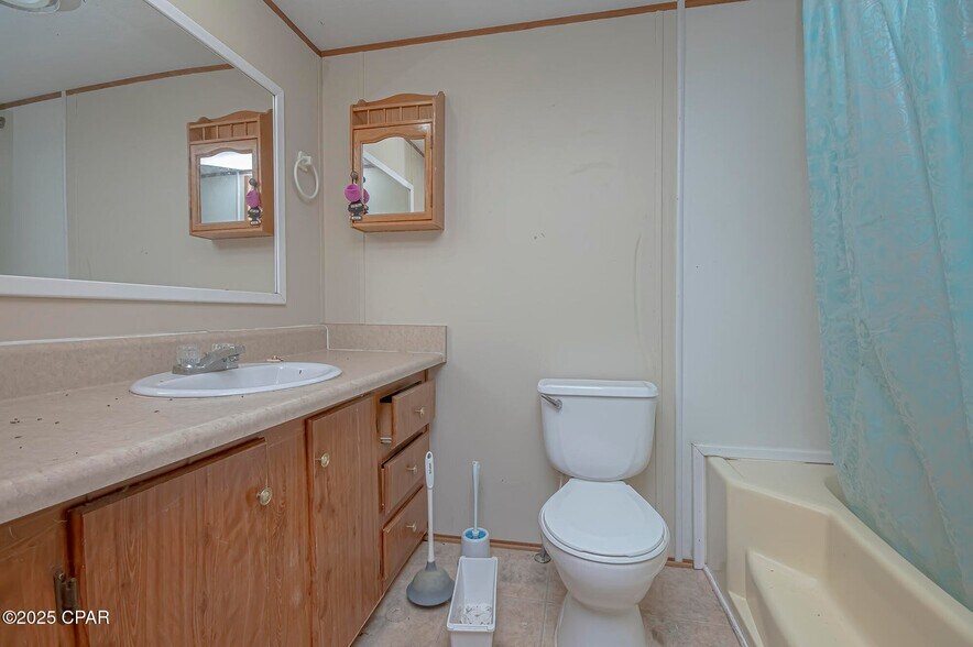 More Photos Of 7622 McElvey Rd, Panama City Beach Industrial For Sale