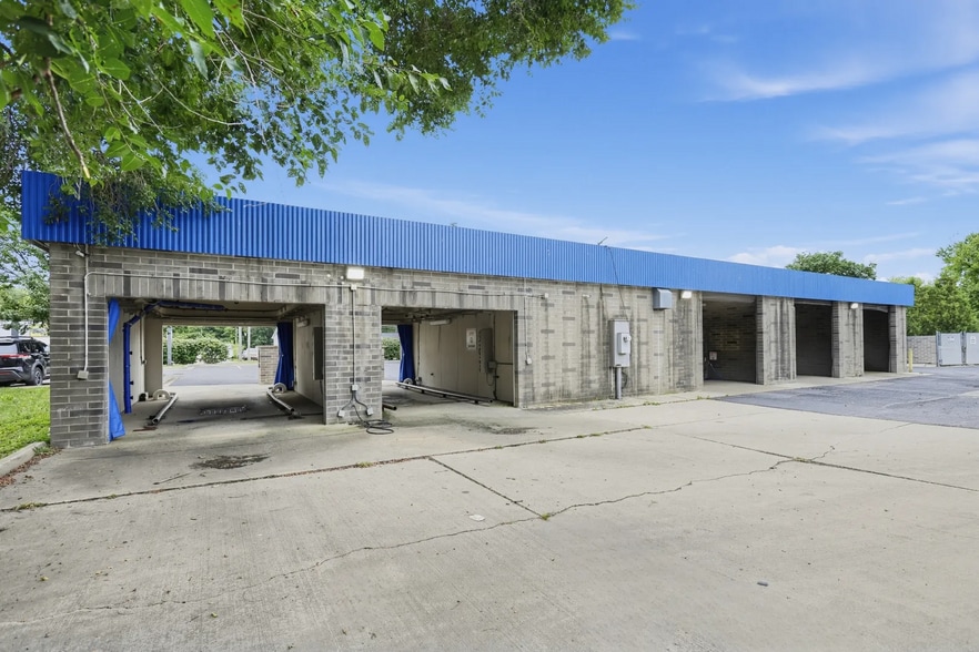 More Photos Of 602 Montgomery Rd, Montgomery Carwash For Sale