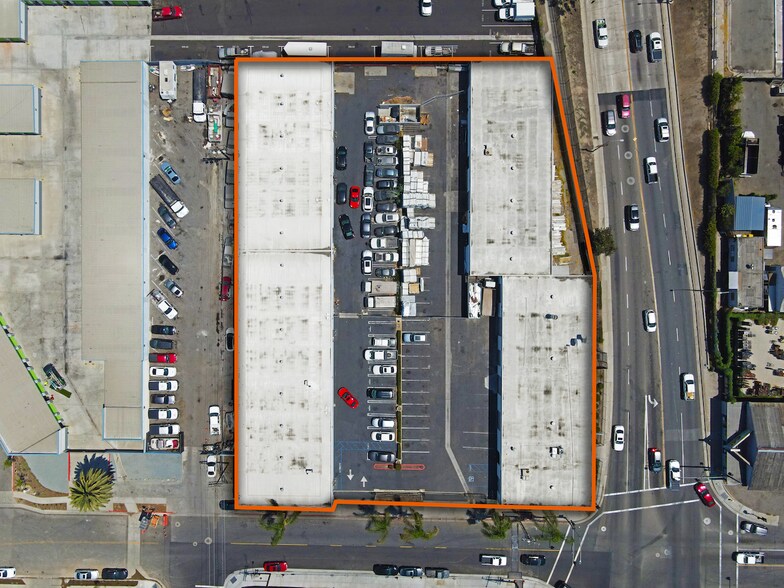 More Photos Of 115-117 N Standard Ave, Santa Ana Warehouse For Lease