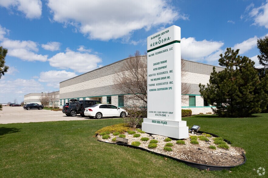 More Photos Of 8920 58th Pl, Kenosha Showroom For Lease