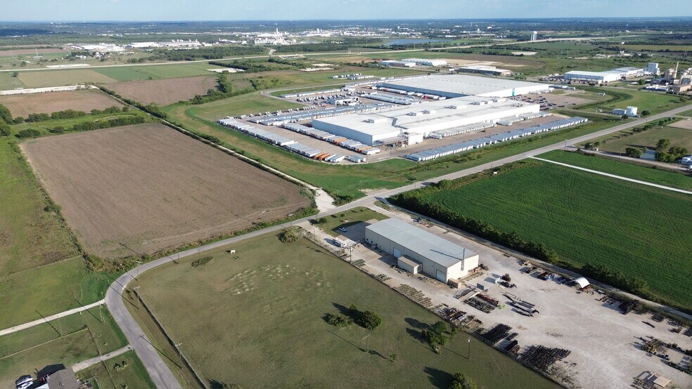 More Photos Of 4005 Windmill Rd, Joshua Land For Sale