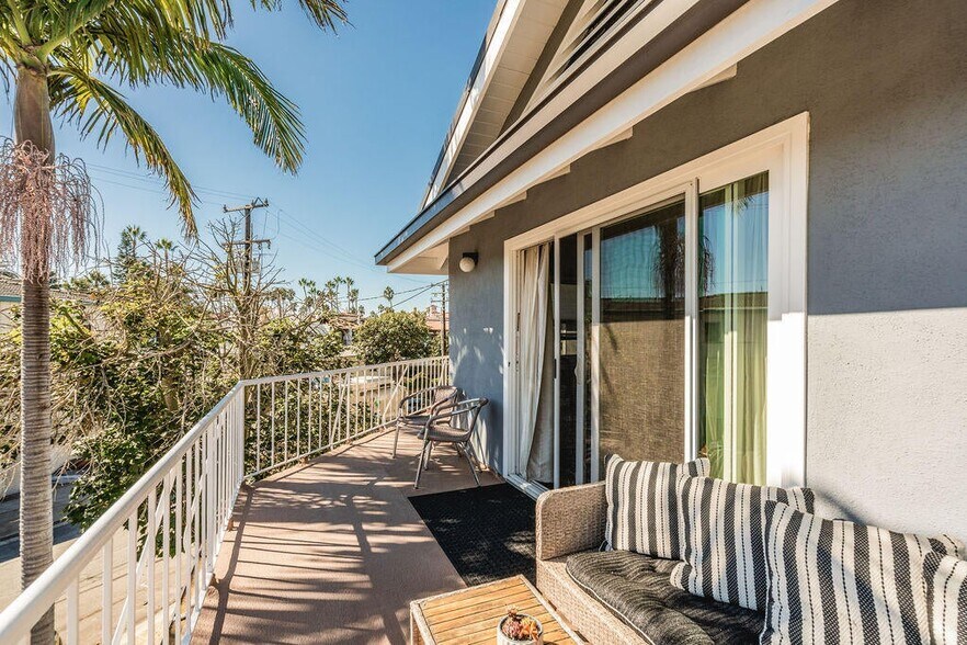 More Photos Of 440 Corona Del Mar, Santa Barbara Apartments For Sale