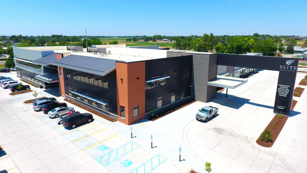 More Photos Of 820 W 42nd St, Scottsbluff Medical For Lease