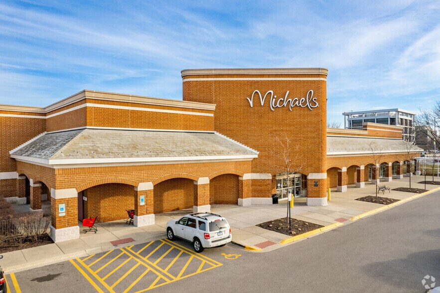 More Photos Of 1430-1540 E Golf Rd, Schaumburg Unknown For Lease