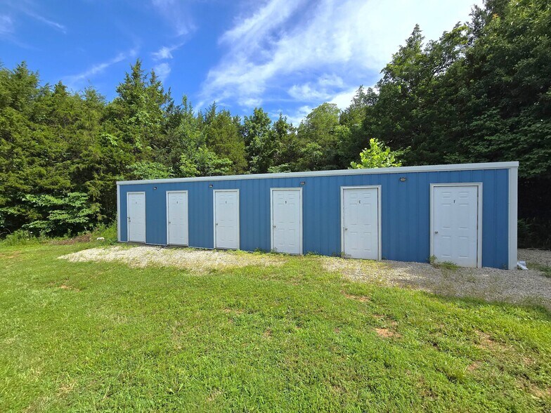 More Photos Of 801 W Walnut St, Desloge Apartments For Sale