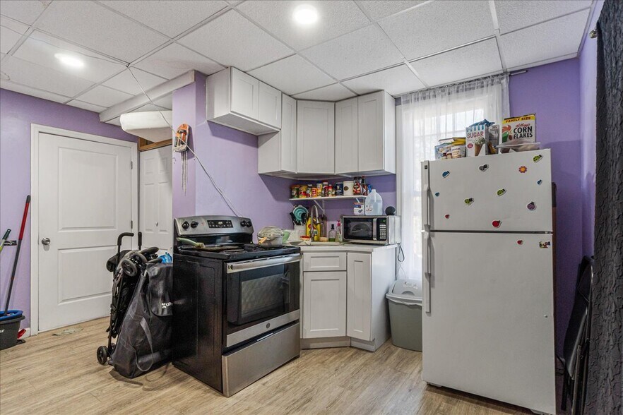 More Photos Of 4 Main St, Kings Park Storefront Retail Residential For Sale