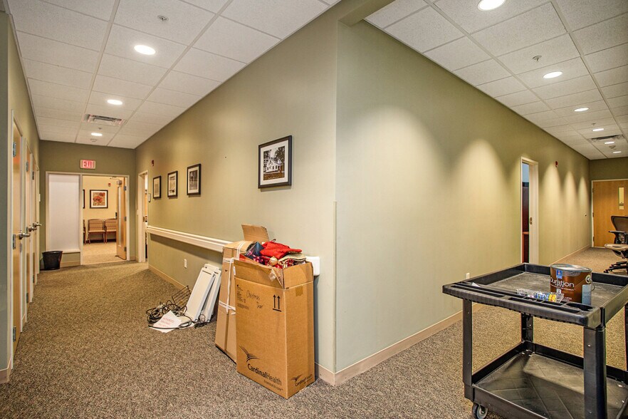 More Photos Of 3770 Capital Ave SW, Battle Creek Medical For Sale