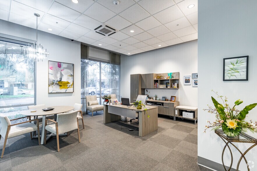 More Photos Of 599 Lake Kathy Dr, Brandon Unknown For Lease