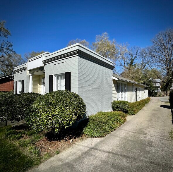 More Photos Of 902 Broad St, Durham Office For Lease