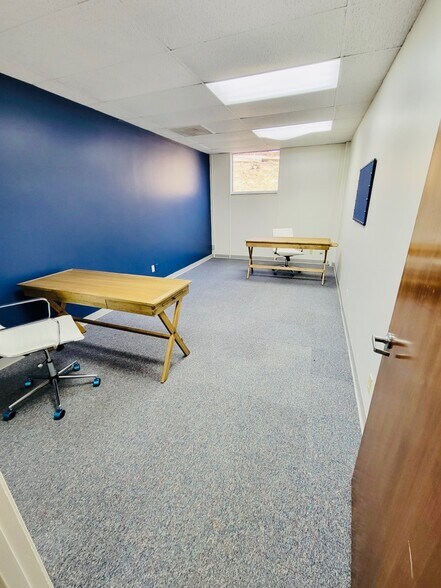 More Photos Of 3675 S Noland Rd, Independence Office Residential For Lease