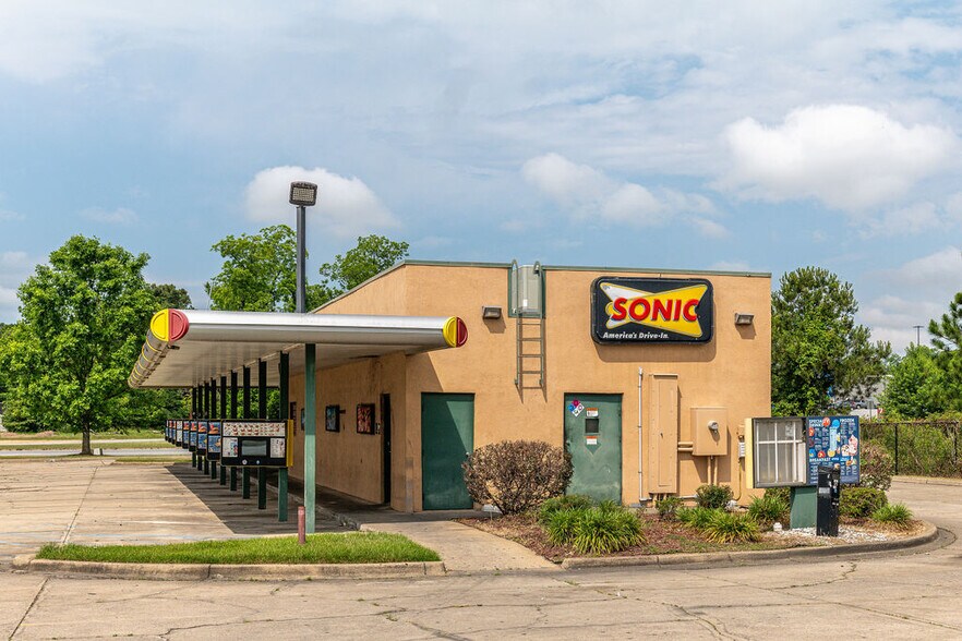 More Photos Of 711 E Alice St, Bainbridge Fast Food For Lease