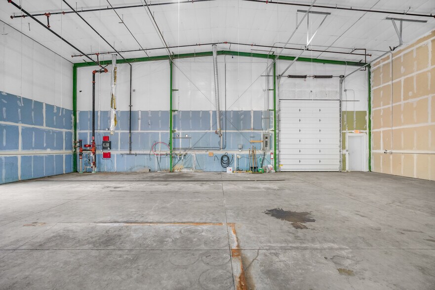 More Photos Of 421 C St, Washougal Warehouse For Sale