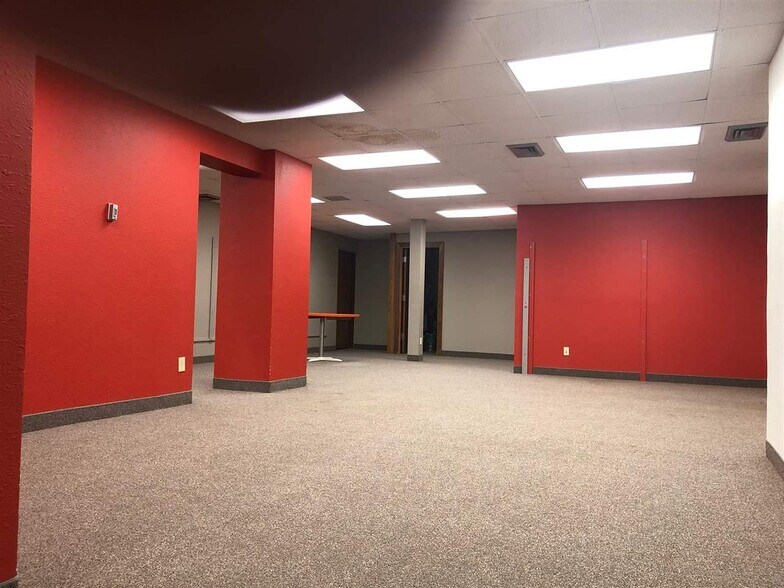 More Photos Of 315 Main St S, Minot Medical For Sale