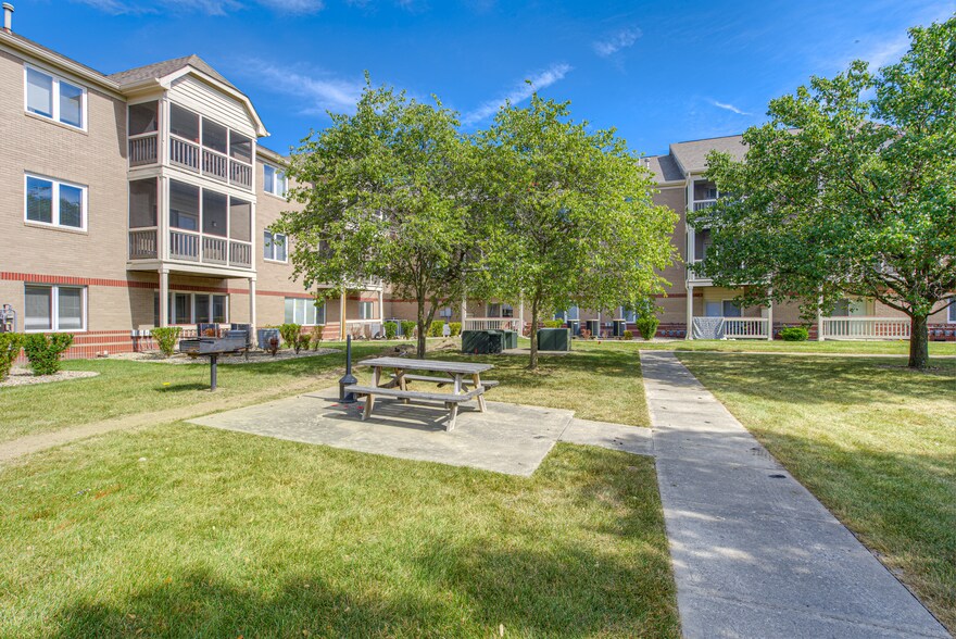 More Photos Of 1201 Carson Way, Greenwood Apartments For Lease