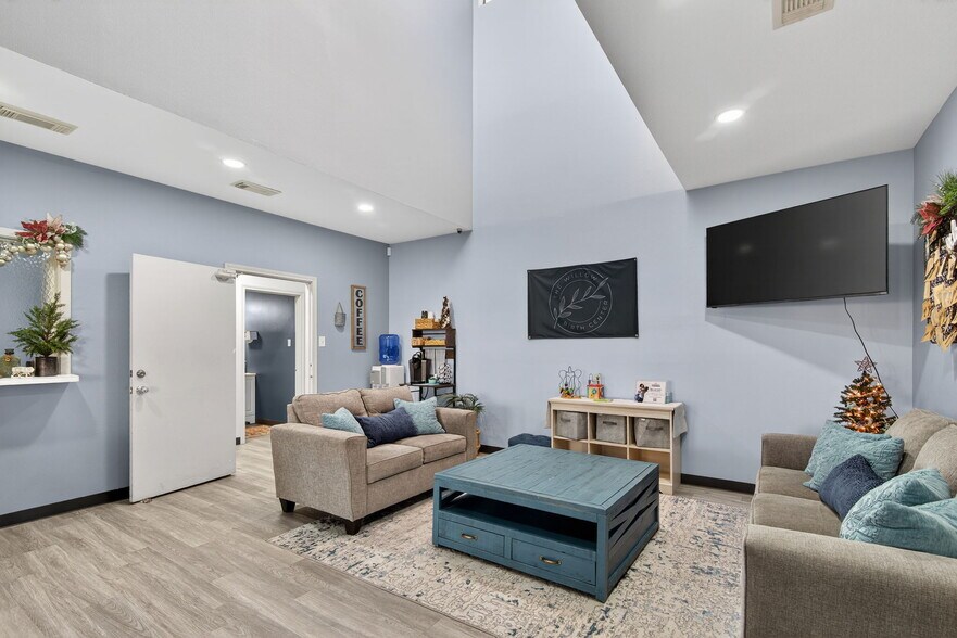 More Photos Of , Houston Office For Sale