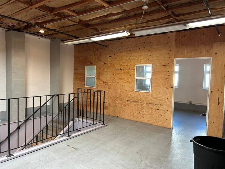 More Photos Of 1791 Bancroft Ave, San Francisco Flex For Sale