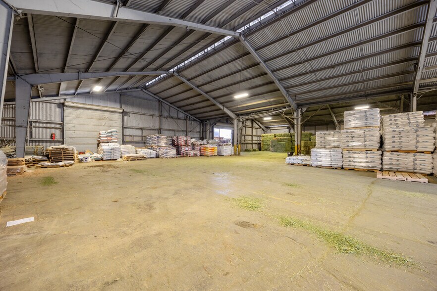 More Photos Of 780 N Todd Ave, Azusa Distribution For Sale