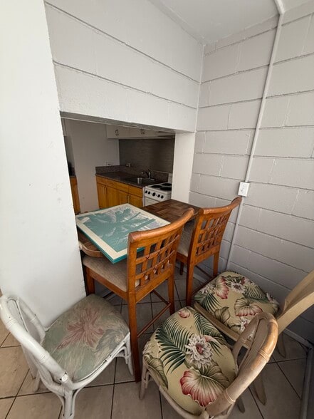 More Photos Of 2406 Kuhio Ave, Honolulu Apartments For Sale