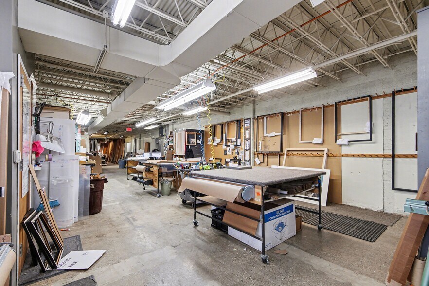 More Photos Of 833 Lake Dr SE, Grand Rapids Medical For Sale