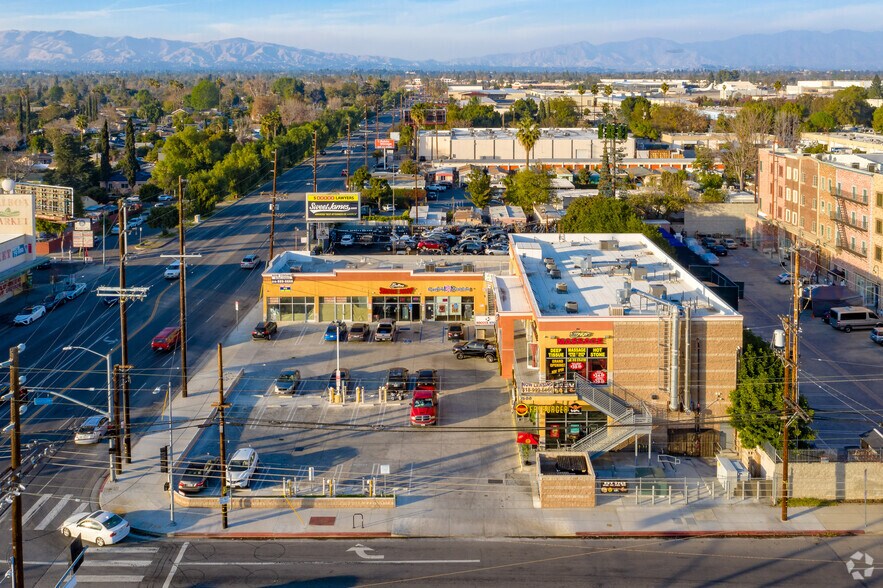 More Photos Of 7600-7614 Balboa Blvd, Van Nuys Storefront Retail Office For Sale
