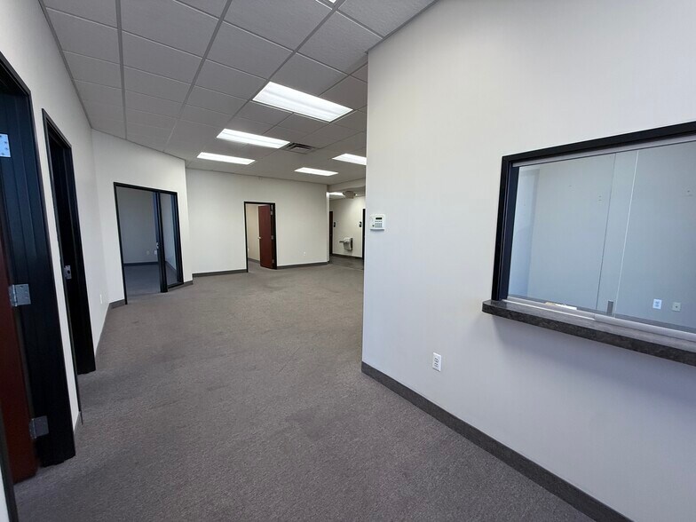 More Photos Of 50625 Design Ln, Shelby Township Warehouse For Lease