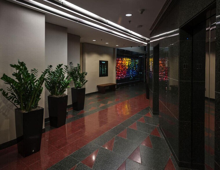 More Photos Of 5505 Peachtree Dunwoody Rd NE, Atlanta Medical For Lease