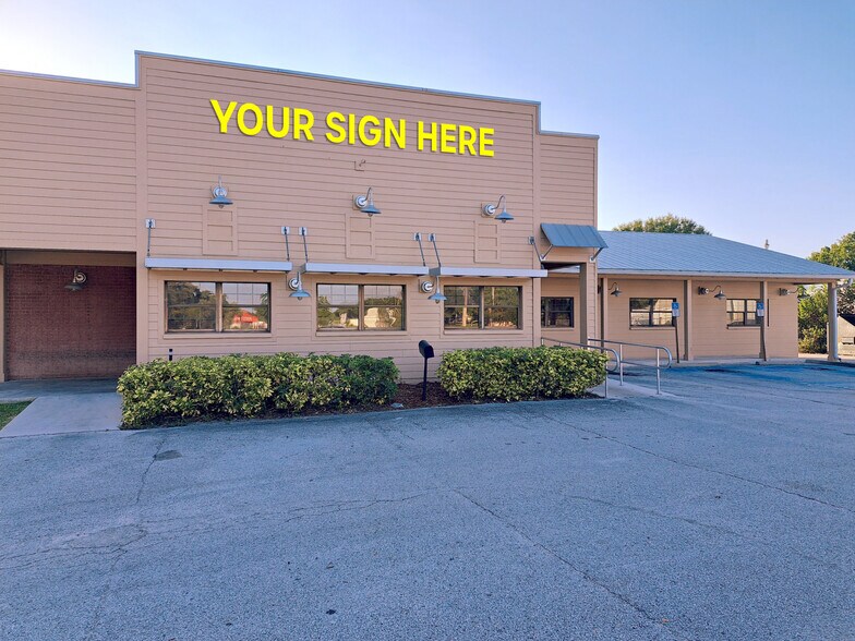 Primary Photo Of 3120 S US Highway 1, Fort Pierce Restaurant For Lease