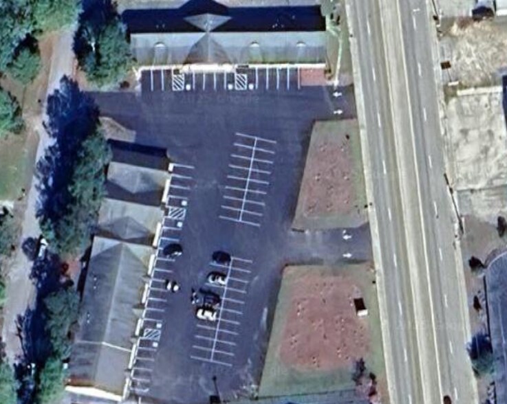 More Photos Of 2623-2639 Broad St, Camden Unknown For Lease