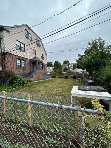 More Photos Of 84 Winthrop Ave, New Rochelle Apartments For Sale