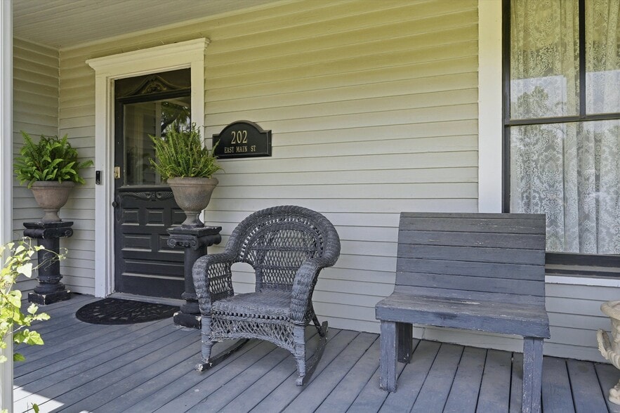 More Photos Of 202 E Main St, Celina Flex For Sale