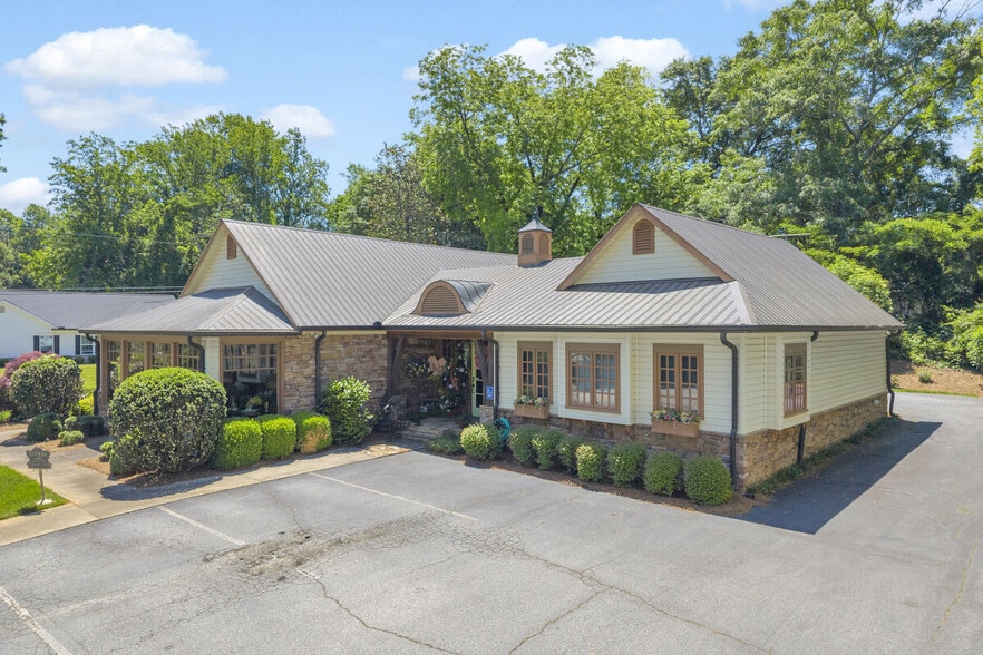 More Photos Of 498 Level Grove Rd, Cornelia Office Residential For Sale