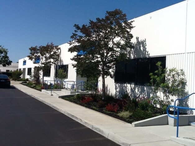 More Photos Of 7755 Pardee Ln, Oakland Research And Development For Lease