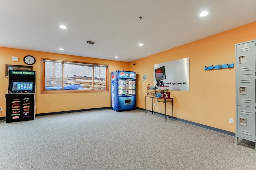 More Photos Of 11979 Cr-11, Burnsville Office For Sale